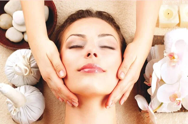 Chemical Exfoliants vs. Physical Scrubs: Which is Better for Your Skin?