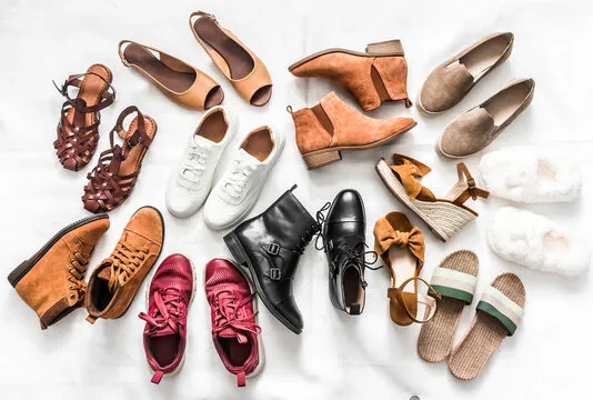 The Ultimate Guide to Choosing the Perfect Pair of Shoes: Comfort, Style, and Functionality